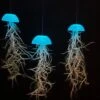 Prachtige Set Van 3 Glazige Glow-in-the-dark Jellyfish Luchtplantjes Met Spaans Mos/levende Planten/tillandsia/airplants/kamerplant/huis/wooninspiratie/origineel Kado/hangende Plant/cadeau/kwal/zee/strand/voor Haar/voor Hem/woonkamer/huis/moederdag -Tuinverzorgings Winkel 1024x1200 1