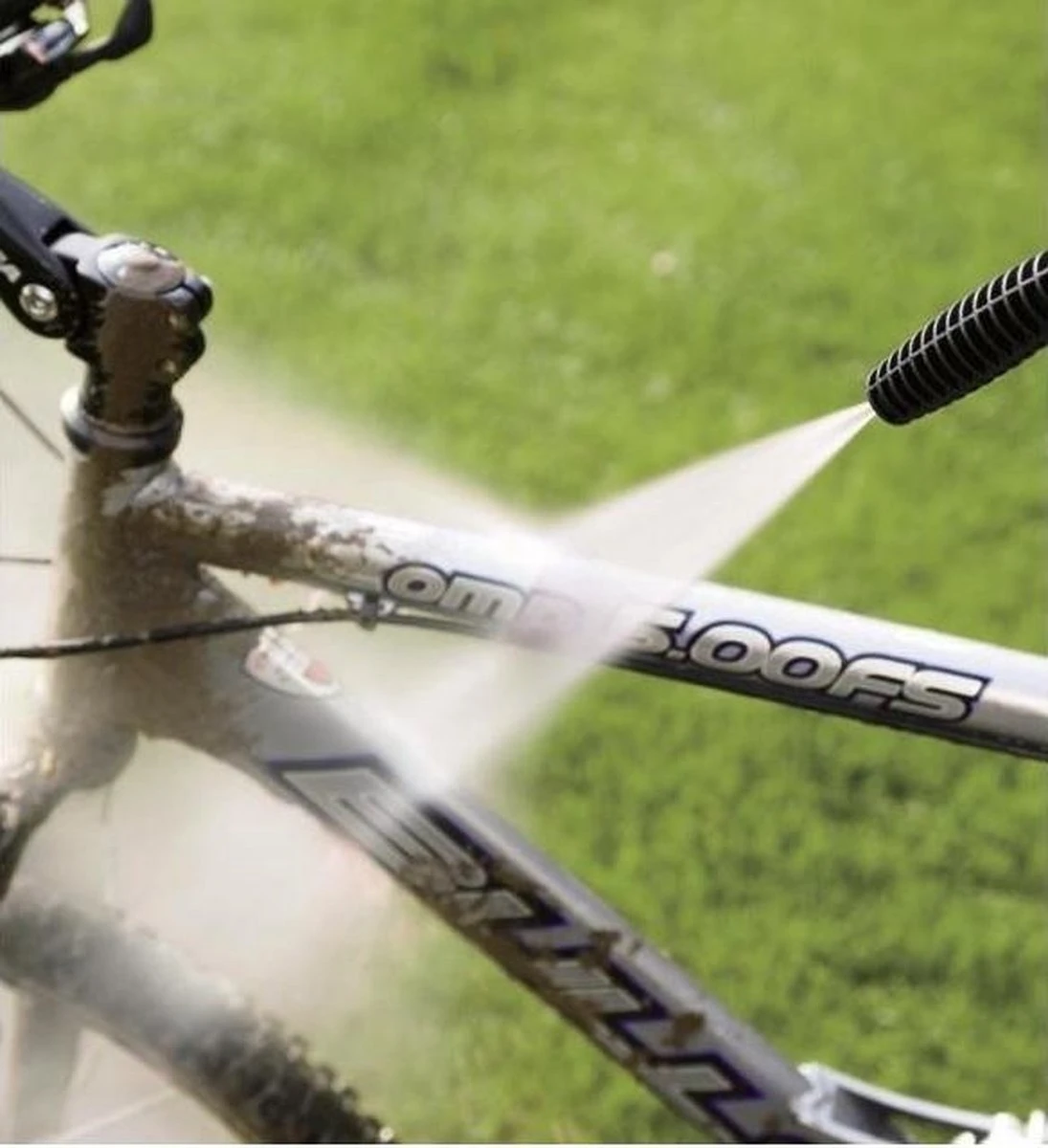 Hofftech 1200 Watt hogedrukreiniger 100 BAR - Krachtig en compact Hofftech 1200 Watt Hogedrukreiniger 100 BAR - Krachtig En Compact -Tuinverzorgings Winkel