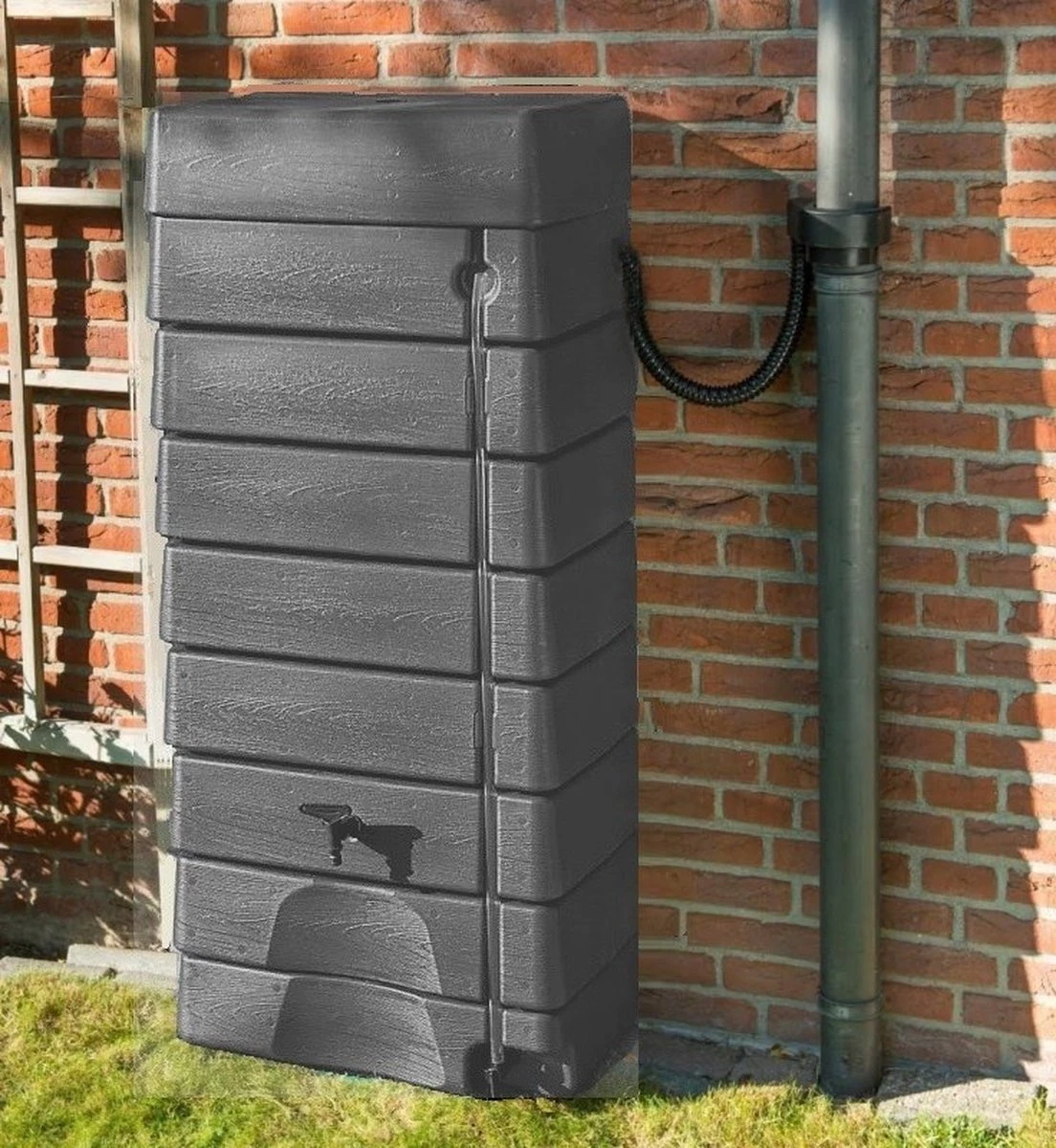 Garden Muurtank Regenton Antraciet 320l - ThuisTuinieren.nl Garden Muurtank Regenton Antraciet 320l - ThuisTuinieren.nl -Tuinverzorgings Winkel 1104x1200 5