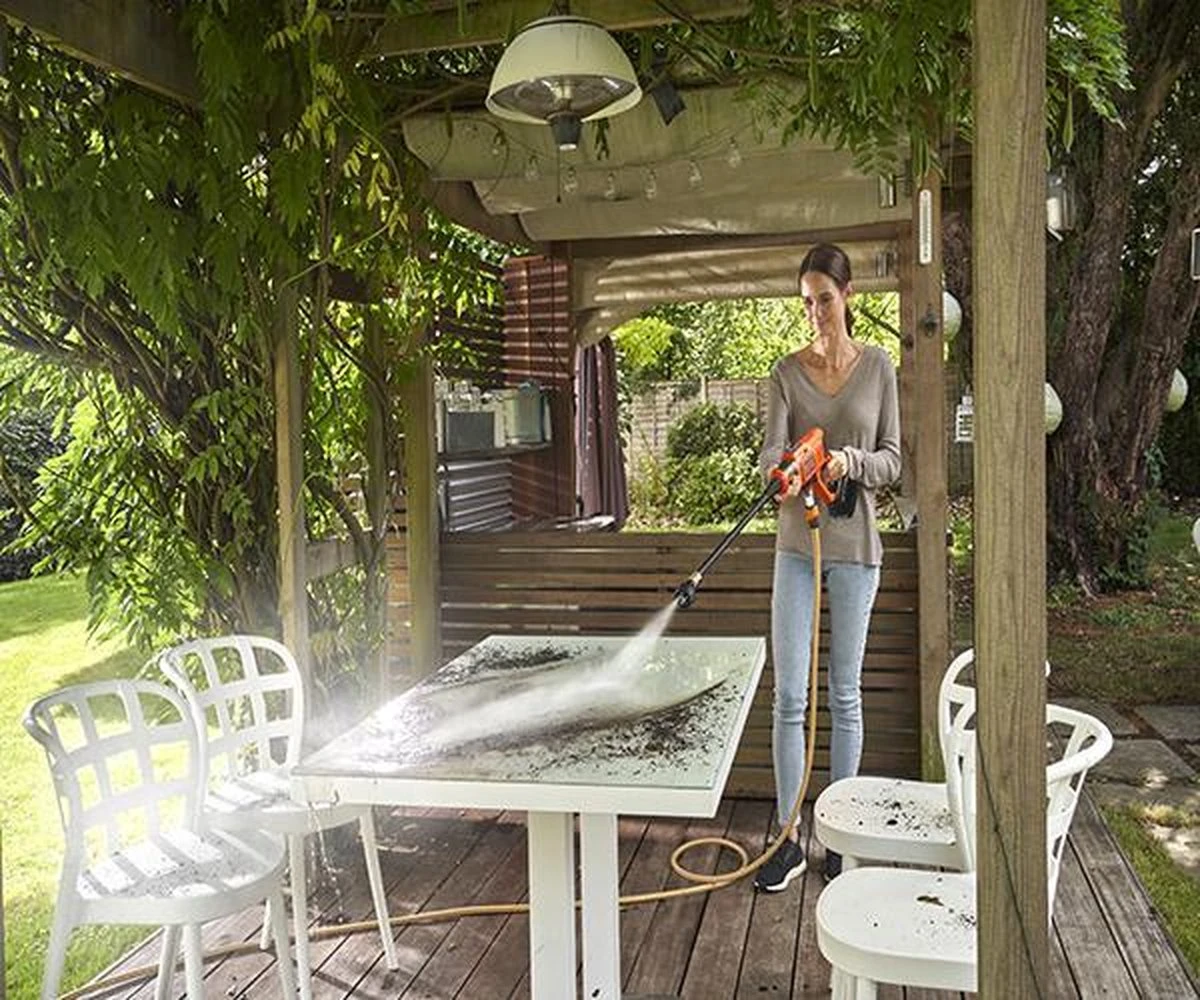 BLACK+DECKER BCPC18B-XJ Hogedrukreiniger - 18V - 24 bar - zonder accu en lader Black & Decker BLACK+DECKER BCPC18B-XJ Hogedrukreiniger - 18V - 24 Bar - Zonder Accu En Lader -Tuinverzorgings Winkel 1200x1000 1