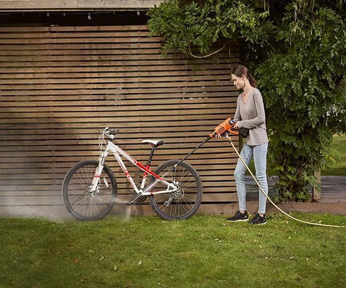 BLACK+DECKER BCPC18B-XJ Hogedrukreiniger - 18V - 24 bar - zonder accu en lader Black & Decker BLACK+DECKER BCPC18B-XJ Hogedrukreiniger - 18V - 24 Bar - Zonder Accu En Lader -Tuinverzorgings Winkel 1200x1000 3