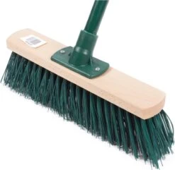 Benson Groene Straatbezem Met Afschroefbare Steel -Tuinverzorgings Winkel 1200x1172 1