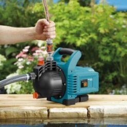 GARDENA - Classic Besproeiingspomp 3000/4 Compleet - Waterpomp - Incl. 3.5 M Aanzuigslang En 20 M Slang 4 GARDENA - Classic Besproeiingspomp 3000/4 Compleet - Waterpomp - Incl. 3.5 M Aanzuigslang En 20 M Slang -Tuinverzorgings Winkel 1200x1200 1794