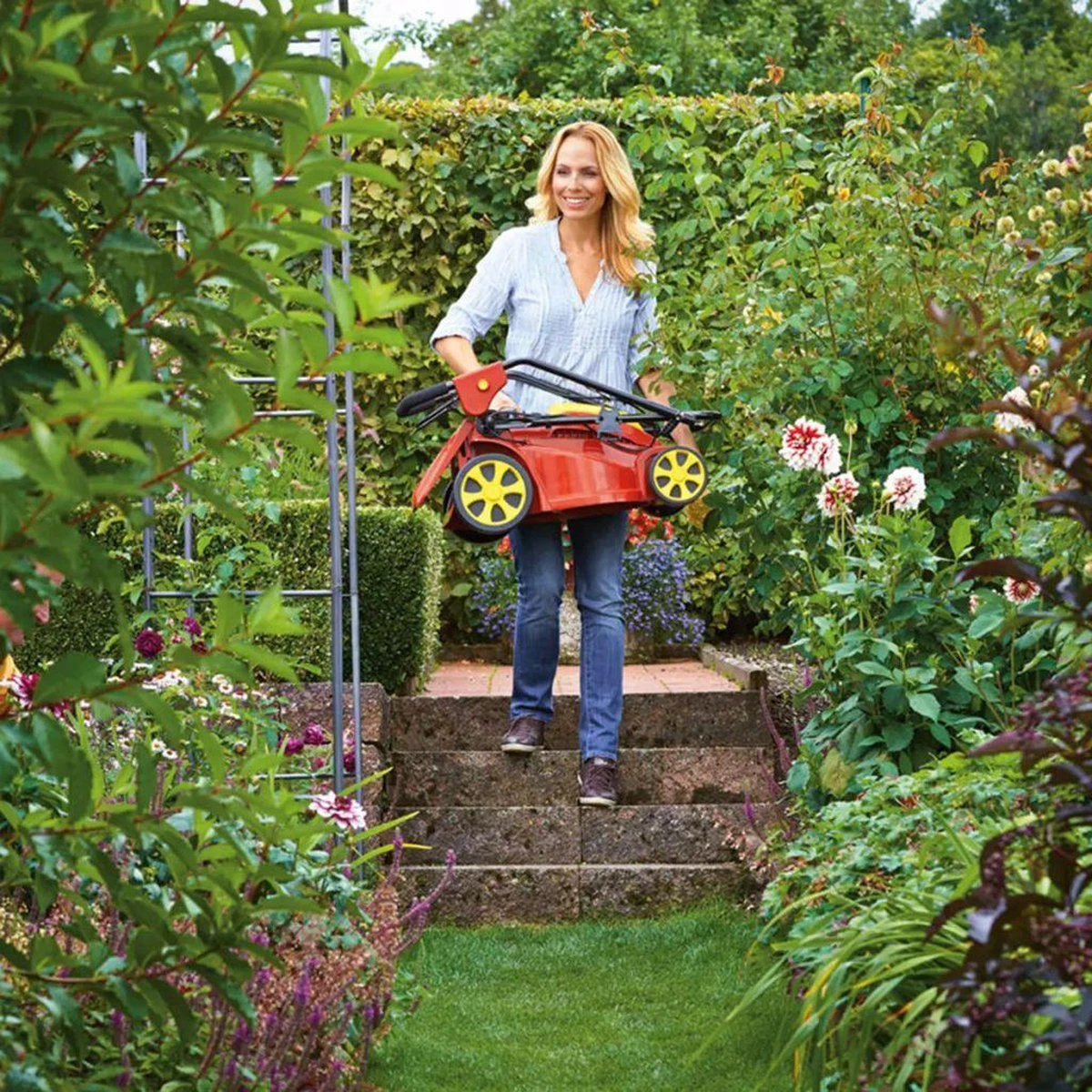 WOLF-Garten A 340 E Elektrische Grasmaaier - 1400 W - 34 cm maaibreedte - 30 liter opvangbak - centrale hoogte-instelling WOLF-Garten A 340 E Elektrische Grasmaaier - 1400 W - 34 Cm Maaibreedte - 30 Liter Opvangbak - Centrale Hoogte-instelling -Tuinverzorgings Winkel 1200x1200 20