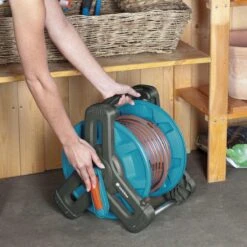 GARDENA Classic Slanghouder 50 - Geschikt Voor 50 M Ø13 Mm / 40 M Ø15 Mm / 30 M Ø19 Mm Slang 8 GARDENA Classic Slanghouder 50 - Geschikt Voor 50 M Ø13 Mm / 40 M Ø15 Mm / 30 M Ø19 Mm Slang -Tuinverzorgings Winkel 1200x1200 2043