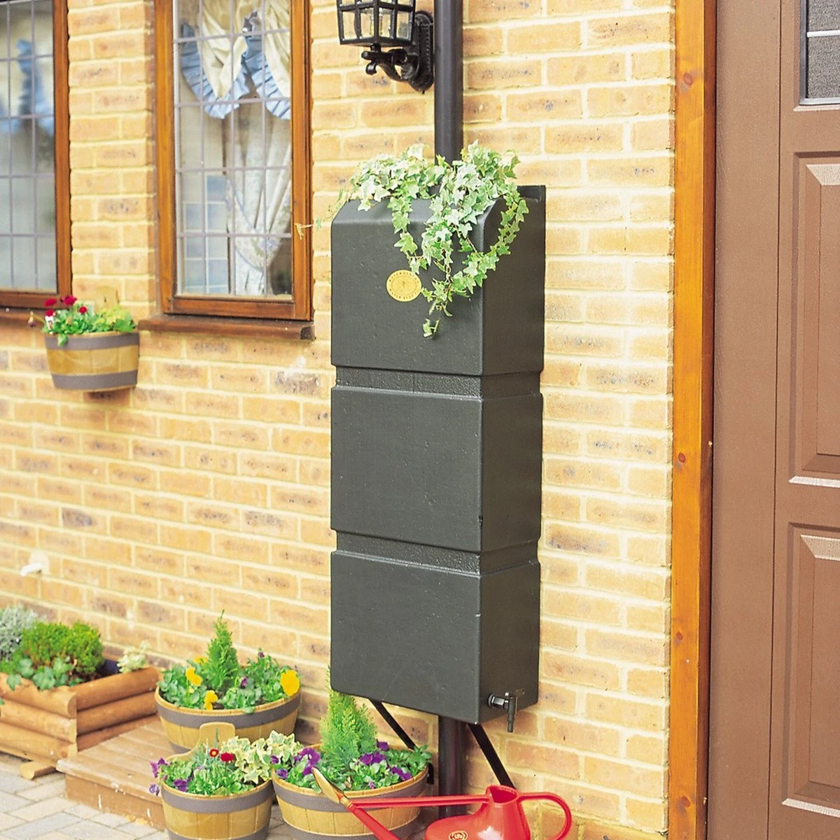 Prestige Regenton Grijs (waterton) 100L (incl. kraantje en aan de wand/muur te bevestigen) Prestige Regenton Grijs (waterton) 100L (incl. Kraantje En Aan De Wand/muur Te Bevestigen) -Tuinverzorgings Winkel 1200x1200 2110