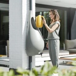 Elho Pure Raindrop 70L - Geel/Oker -Tuinverzorgings Winkel 1200x1200 2128