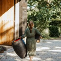 Capi Europe - Vaas Elegant Deluxe Rib NL - 45x72 - Zwart - Voor Binnen En Buiten - KBLR1138 10 Capi Europe - Vaas Elegant Deluxe Rib NL - 45x72 - Zwart - Voor Binnen En Buiten - KBLR1138 -Tuinverzorgings Winkel 1200x1200 2353