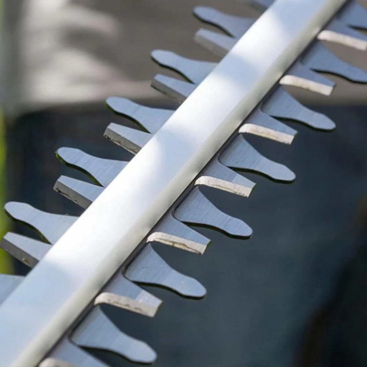 GARDENA - Telescopische THS 500/48 - Heggenschaar (gemotoriseerd) - 48 cm Meslengte - 25 mm Tandmes opening GARDENA - Telescopische THS 500/48 - Heggenschaar (gemotoriseerd) - 48 Cm Meslengte - 25 Mm Tandmes Opening -Tuinverzorgings Winkel 1200x1200 290