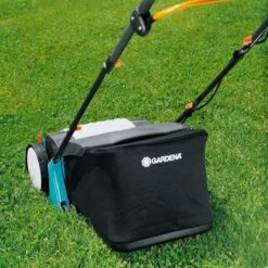 GARDENA EVC 1000 Verticuteermachine - Werkbreedte 30 Cm - Werkgebied 600m2 -Tuinverzorgings Winkel 1200x1200 360