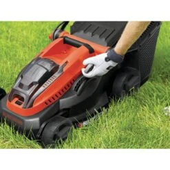 Black & Decker BLACK+DECKER CLM3825L2-QW Grasmaaier - 36V - 38cm - Incl. 2 Accu's & Lader 6 Black & Decker BLACK+DECKER CLM3825L2-QW Grasmaaier - 36V - 38cm - Incl. 2 Accu's & Lader -Tuinverzorgings Winkel 1200x1200 382