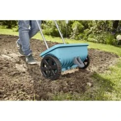 GARDENA - Strooiwagen L - Strooikar - 400m2 - 12.5 Liter 8 GARDENA - Strooiwagen L - Strooikar - 400m2 - 12.5 Liter -Tuinverzorgings Winkel 1200x1200 44