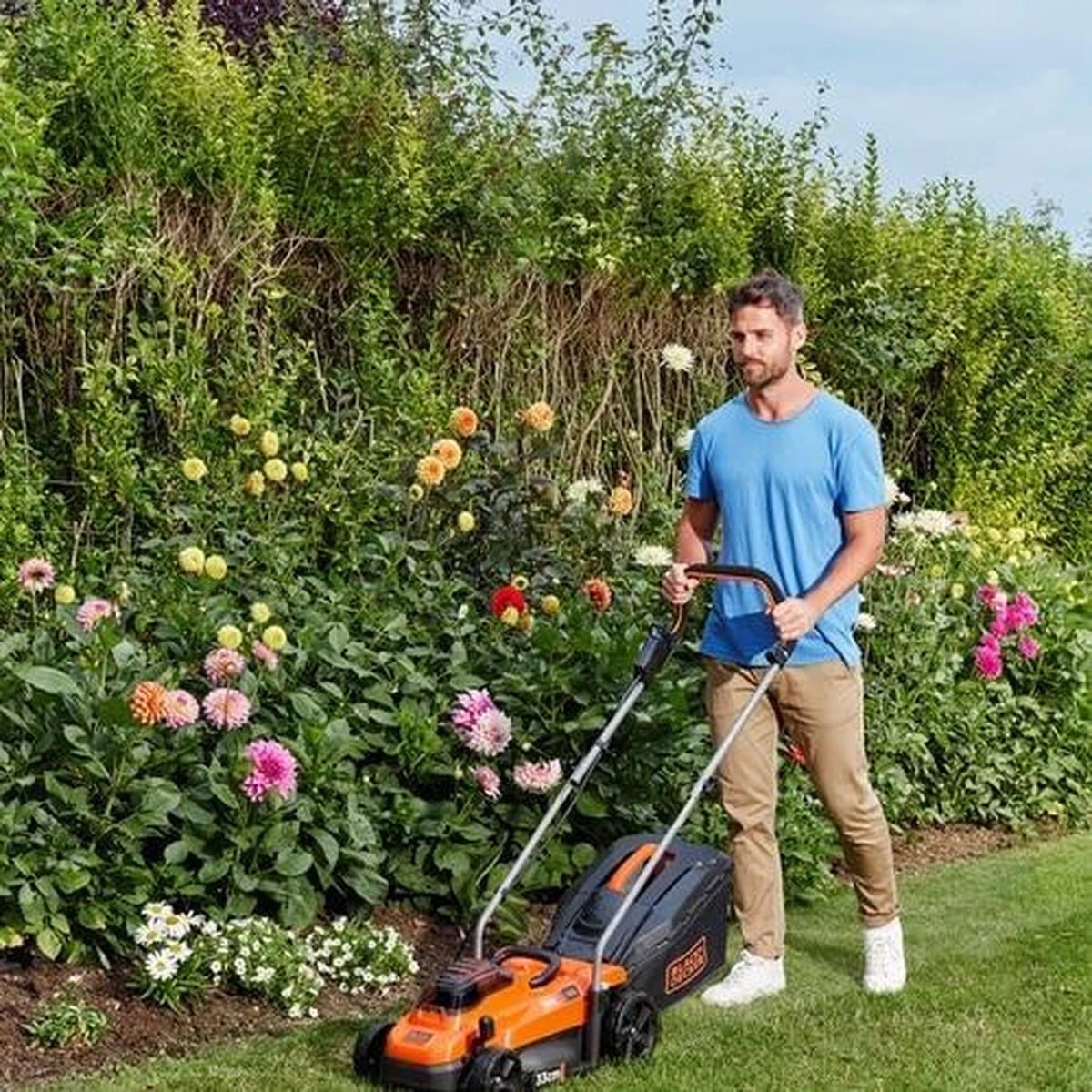 BLACK+DECKER BCMW3318N-XJ Grasmaaier - 18V - 33cm - excl. accu & lader Black & Decker BLACK+DECKER BCMW3318N-XJ Grasmaaier - 18V - 33cm - Excl. Accu & Lader -Tuinverzorgings Winkel 1200x1200 464