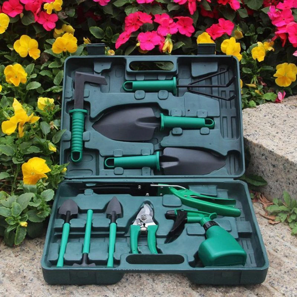 10-Delige Tuingereedschap Set inclusief Opbergkoffer - Tuinierset - Tuinsetje - Gereedschap voor Tuin - Tuinschaar - Tuinschepje - Bloemenschaar - Voegenkrabber - Plantenspuit - Grasschaar - Bloemenschep - Tuinhark Merkloos 10-Delige Tuingereedschap Set Inclusief Opbergkoffer - Tuinierset - Tuinsetje - Gereedschap Voor Tuin - Tuinschaar - Tuinschepje - Bloemenschaar - Voegenkrabber - Plantenspuit - Grasschaar - Bloemenschep - Tuinhark -Tuinverzorgings Winkel 1200x1200 758