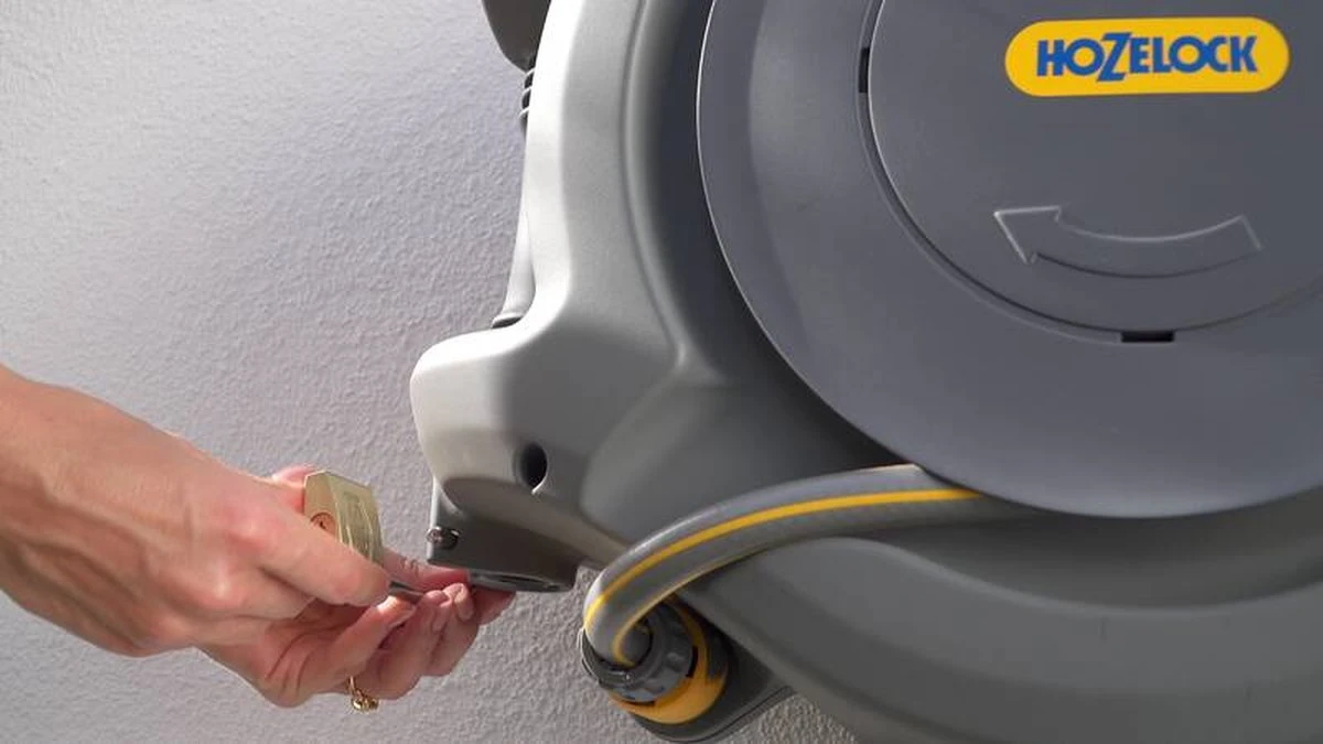 Hozelock AutoReel Slangenhouder / Wandslangbox 20m - Ø12,5mm Hozelock AutoReel Slangenhouder / Wandslangbox 20m - Ø12,5mm -Tuinverzorgings Winkel 1200x675 49