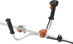 TIMBERPRO - Bosmaaier 2-in-1 - Benzine - Draad En Mes - 52 Cm³ - 3,0 PK. 4 TIMBERPRO - Bosmaaier 2-in-1 - Benzine - Draad En Mes - 52 Cm³ - 3,0 PK. -Tuinverzorgings Winkel 1200x713 1