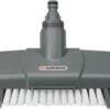 GARDENA Cleansystem Comfort Schrobber - Reinigen Van Paden - Terras - Oprit -Tuinverzorgings Winkel 1200x718 1