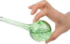 Merkloos Decopatent® 4 Stuks - Waterdruppelaar Voor Planten - Watergever - Glas - Waterbollen - Watergeefsysteem - Plantenbollen - Groen 9 Merkloos Decopatent® 4 Stuks - Waterdruppelaar Voor Planten - Watergever - Glas - Waterbollen - Watergeefsysteem - Plantenbollen - Groen -Tuinverzorgings Winkel 1200x752 6