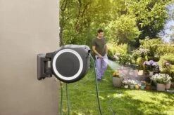 GARDENA - Wandslangenbox RollUp M/L Wit - 25 Meter Slang -Tuinverzorgings Winkel 1200x795 6