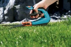 GARDENA - Comfort Plus - Draaibaar - Grasschaar - 120 Mm Maaibreedte 4 GARDENA - Comfort Plus - Draaibaar - Grasschaar - 120 Mm Maaibreedte -Tuinverzorgings Winkel 1200x799 104