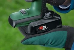 Bosch KEO 18 Accu Tuinzaagmachine - Snijdiameter Van 80 Mm - Met 18 V Accu En Lader 6 Bosch KEO 18 Accu Tuinzaagmachine - Snijdiameter Van 80 Mm - Met 18 V Accu En Lader -Tuinverzorgings Winkel 1200x800 151