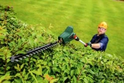 Bosch UniversalHedgePole 18 Heggenschaar Op Steel - Met 18 V Accu En Lader -Tuinverzorgings Winkel 1200x800 16