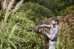 Black & Decker BLACK+DECKER BEHTS451-QS Heggenschaar - 550W - 60cm - Gesnoerd -Tuinverzorgings Winkel 1200x800 196