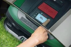 Bosch Indego XS 300 Robotmaaier - Maaibreedte 19 Cm - Voor Gazons Tot 300 M2 13 Bosch Indego XS 300 Robotmaaier - Maaibreedte 19 Cm - Voor Gazons Tot 300 M2 -Tuinverzorgings Winkel 1200x800 248