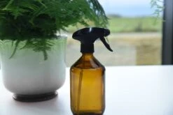 24DOTS Living Plantenspuit | 500 Ml Bruin Amber Glas | Plantensproeier | Plantenspuit Binnen | Waterverstuiver | Vernevelaar -Tuinverzorgings Winkel 1200x800 327