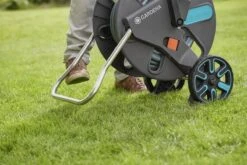 GARDENA - AquaRoll L CleverRoll L Easy Set Slangenwagen - Maximaal 50 Meter - Verstelbare Handgreep -Tuinverzorgings Winkel 1200x800 359
