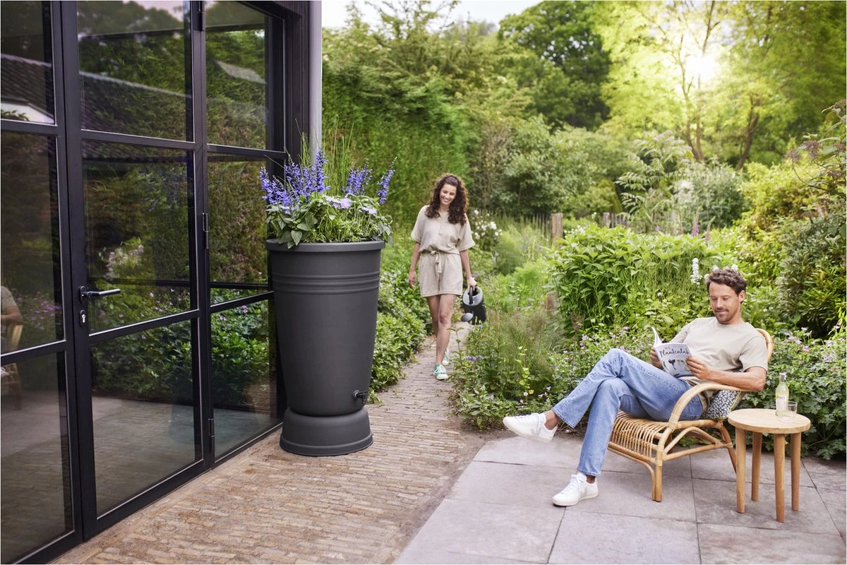 Elho Green Basics Regenton Plus 126 - Regenton voor Kweken En Oogsten - Ø 70.5 x H 101.0 cm - Zwart/Living Black Elho Green Basics Regenton Plus 126 - Regenton Voor Kweken En Oogsten - Ø 70.5 X H 101.0 Cm - Zwart/Living Black -Tuinverzorgings Winkel 1200x800 372