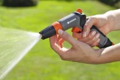 GARDENA - Classic Reinigingspistool - Spuitpistool - Traploos Instelbaar -Tuinverzorgings Winkel 1200x800 415