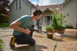 Bosch Universal Aquatak 135 Hogedrukreiniger - Op Snoer - 1900 W - 135 Bar 11 Bosch Universal Aquatak 135 Hogedrukreiniger - Op Snoer - 1900 W - 135 Bar -Tuinverzorgings Winkel 1200x800 91