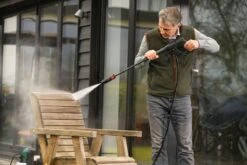 Bosch Universal Aquatak 135 Hogedrukreiniger - Op Snoer - 1900 W - 135 Bar 15 Bosch Universal Aquatak 135 Hogedrukreiniger - Op Snoer - 1900 W - 135 Bar -Tuinverzorgings Winkel 1200x800 95