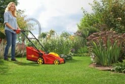 WOLF-Garten A 340 E Elektrische Grasmaaier - 1400 W - 34 Cm Maaibreedte - 30 Liter Opvangbak - Centrale Hoogte-instelling 21 WOLF-Garten A 340 E Elektrische Grasmaaier - 1400 W - 34 Cm Maaibreedte - 30 Liter Opvangbak - Centrale Hoogte-instelling -Tuinverzorgings Winkel 1200x801 3