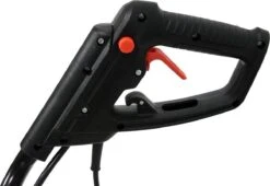 Profeco Tuinfrees Elektrisch 1050W - Grondfrees Verrijdbaar - Werkbreedte: 360mm 4 Profeco Tuinfrees Elektrisch 1050W - Grondfrees Verrijdbaar - Werkbreedte: 360mm -Tuinverzorgings Winkel 1200x826 4