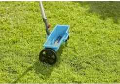 GARDENA Combisysteem Strooiwagen - 40 Cm Strooibreedte - Inhoud 3 Liter - Geschikt Voor 100m² -Tuinverzorgings Winkel 1200x841 1