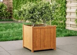 Houten Plantenbak Met Wieltjes 50x50 - Geolied Duurzaam FSC Acaciahout – Bloembak Buiten - Plantenbakken Buiten - Perfecthomeshop -Tuinverzorgings Winkel 1200x857 3