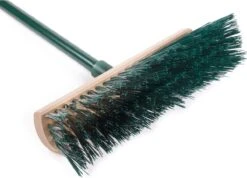 Benson Groene Straatbezem Met Afschroefbare Steel -Tuinverzorgings Winkel 1200x866 1