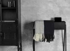 Gusta - Plantenbak - Zwart - 58x18x63cm 5 Gusta - Plantenbak - Zwart - 58x18x63cm -Tuinverzorgings Winkel 1200x870 11