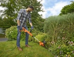 Black & Decker BLACK+DECKER BESTA525-QS Grastrimmer - 450W - 25cm - Gesnoerd -Tuinverzorgings Winkel 1200x925