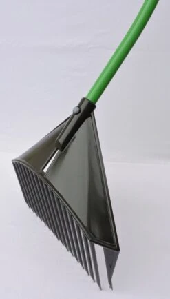 Golden Gark Multihark - Voor Harken, Scheppen En Zeven - Per Stuk – Groen -Tuinverzorgings Winkel 684x1200 2