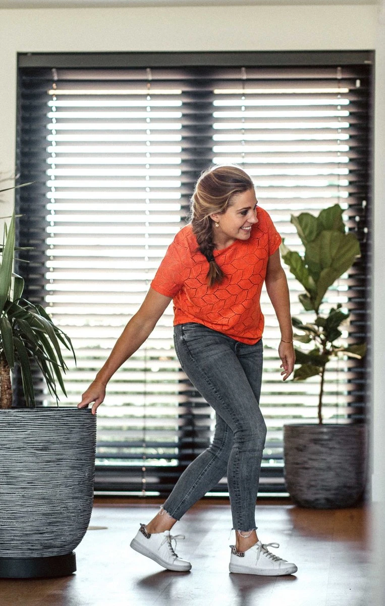 Capi Europe - Bloempot bol Rib NL - 35x34 - Ivoor - Voor binnen en buiten - KOFI932 Capi Europe - Bloempot Bol Rib NL - 35x34 - Ivoor - Voor Binnen En Buiten - KOFI932 -Tuinverzorgings Winkel 763x1200 2