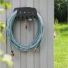 GARDENA Slanghouder - Incl. Opbergruimte Voor GARDENA Aansluitstukken 2 GARDENA Slanghouder - Incl. Opbergruimte Voor GARDENA Aansluitstukken -Tuinverzorgings Winkel 789x1200