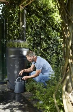 Elho Green Basics Regenton - Regenton - Living Black - Buiten - 200 Liter -Tuinverzorgings Winkel 790x1200 2