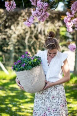 Capi Europe - Bloempot Bol Waste Rib NL - 35x34 - Terrazzo Beige - Voor Binnen En Buiten - KTBR932 5 Capi Europe - Bloempot Bol Waste Rib NL - 35x34 - Terrazzo Beige - Voor Binnen En Buiten - KTBR932 -Tuinverzorgings Winkel 799x1200 120