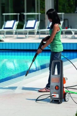 Black & Decker BLACK+DECKER Hogedrukreiniger BXPW1600PE - 1600 Watt - 125 Bar - 420 L/u - Verrijdbaar 6 Black & Decker BLACK+DECKER Hogedrukreiniger BXPW1600PE - 1600 Watt - 125 Bar - 420 L/u - Verrijdbaar -Tuinverzorgings Winkel 799x1200 9