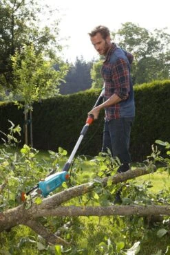 GARDENA - TCS 720/20 Kettingzaag - Max Bereik 4.40m -Tuinverzorgings Winkel 800x1200 3