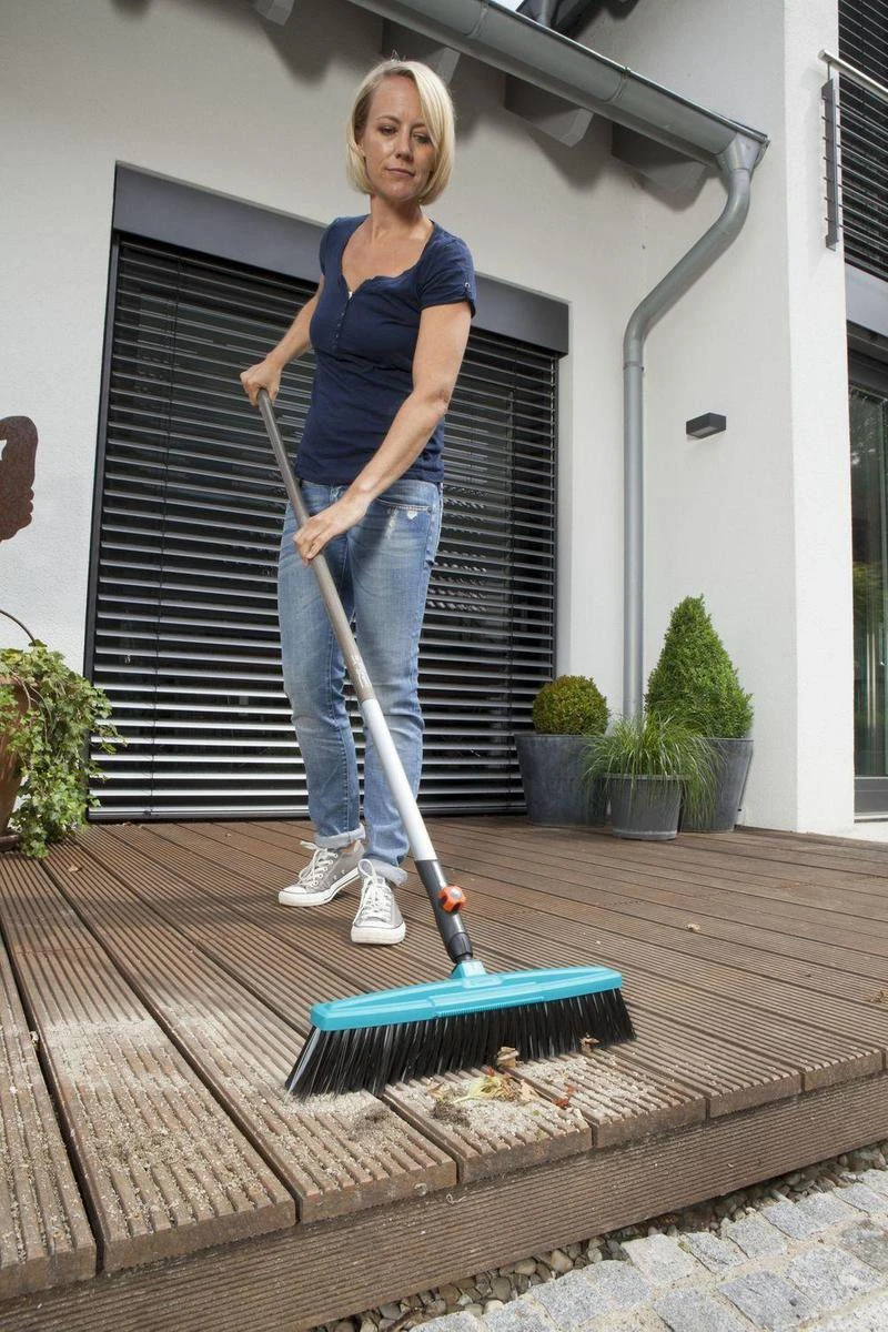GARDENA Combi System Straatbezem - aanbevolen steellengte 130-150 cm GARDENA Combi System Straatbezem - Aanbevolen Steellengte 130-150 Cm -Tuinverzorgings Winkel 800x1200 43