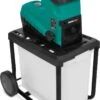 VONROC Stille Hakselaar/Shredder 2800W – Voor Takken Tot Ø45mm – Incl. 60L Opvangbak & Duwstok 1 VONROC Stille Hakselaar/Shredder 2800W – Voor Takken Tot Ø45mm – Incl. 60L Opvangbak & Duwstok -Tuinverzorgings Winkel 800x1200 6